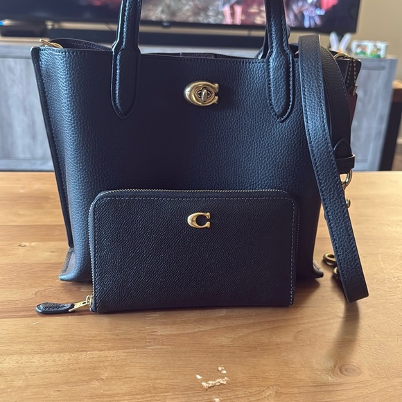 Coach Black Tote with Gold Turn-Lock Closure - Picture 1 of 4
